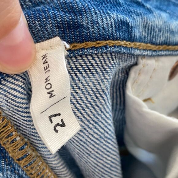 PACSUN Mom Acid Wash High Rise Daisy Embroidered Jeans Light Wash Denim Size 27 - Picture 8 of 16